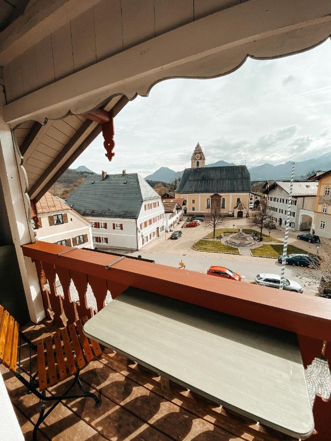 Hotel Hofwirt Neubeuern Exterior photo