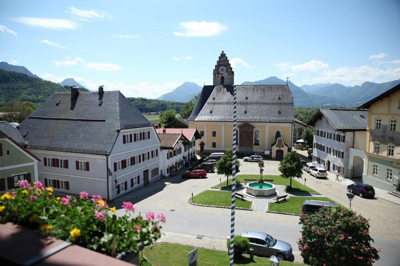 Hotel Hofwirt Neubeuern Exterior photo